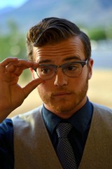 glasses-888536_960_720.jpg
